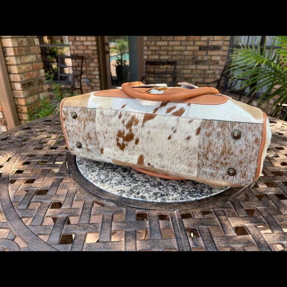 Hair on cowhide duffle weekender tote diaper bag - Picture 7 of 16